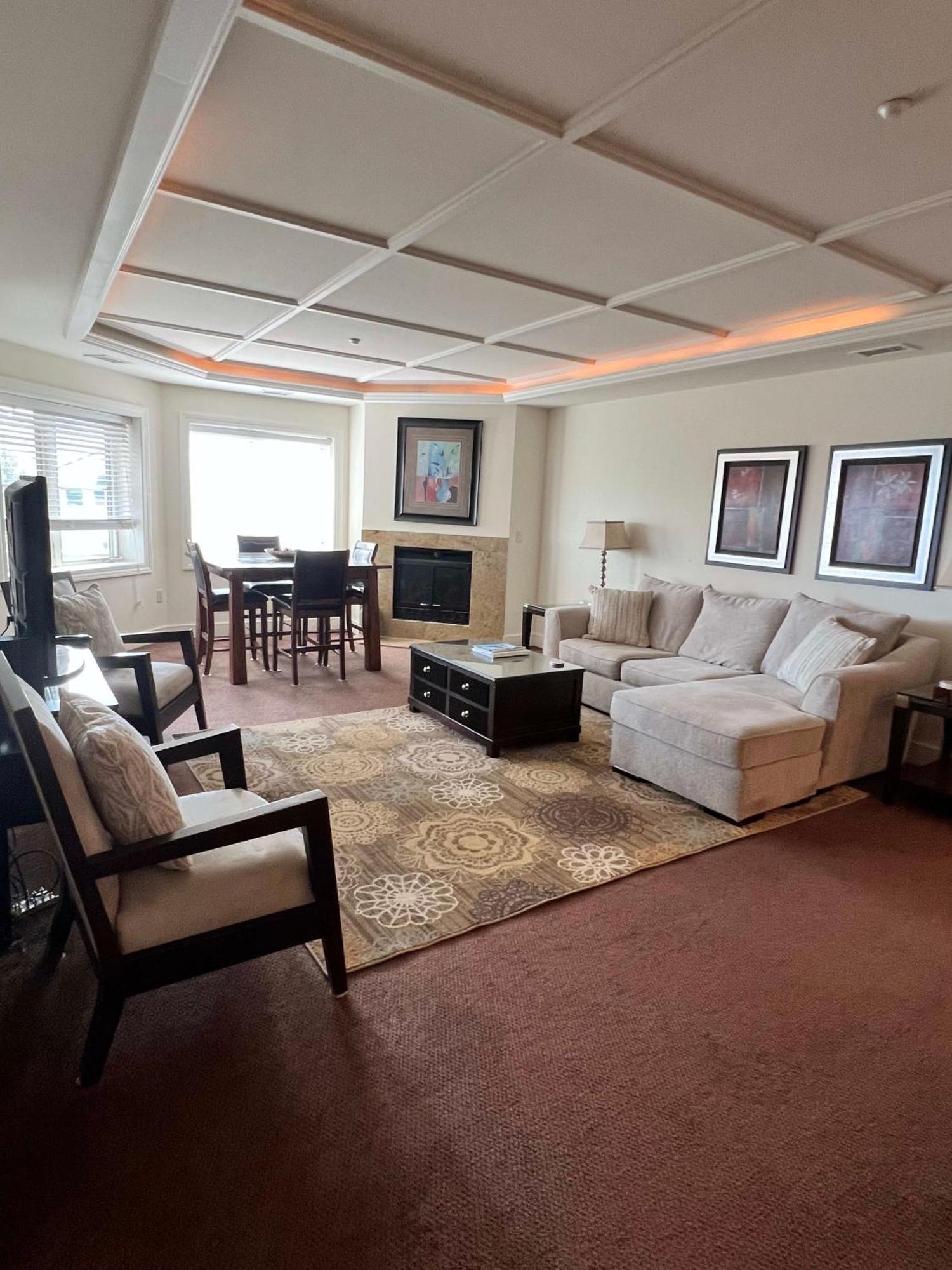 Third Floor Suite With Lots Of Amenties 特拉弗斯城 外观 照片